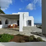 Acqua - Gorgeous Pool Villa, Stunning Sea Views, Helipad! Villa