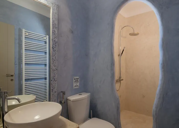 Acqua - Gorgeous Pool Villa, Stunning Sea Views, Helipad! Parasporos